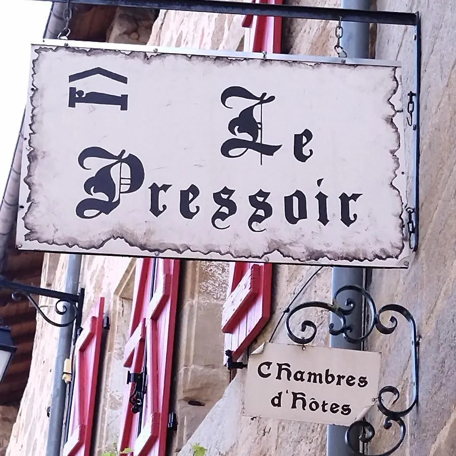 Le Pressoir Chambres D'Hotes Cardaillac Bed & Breakfast