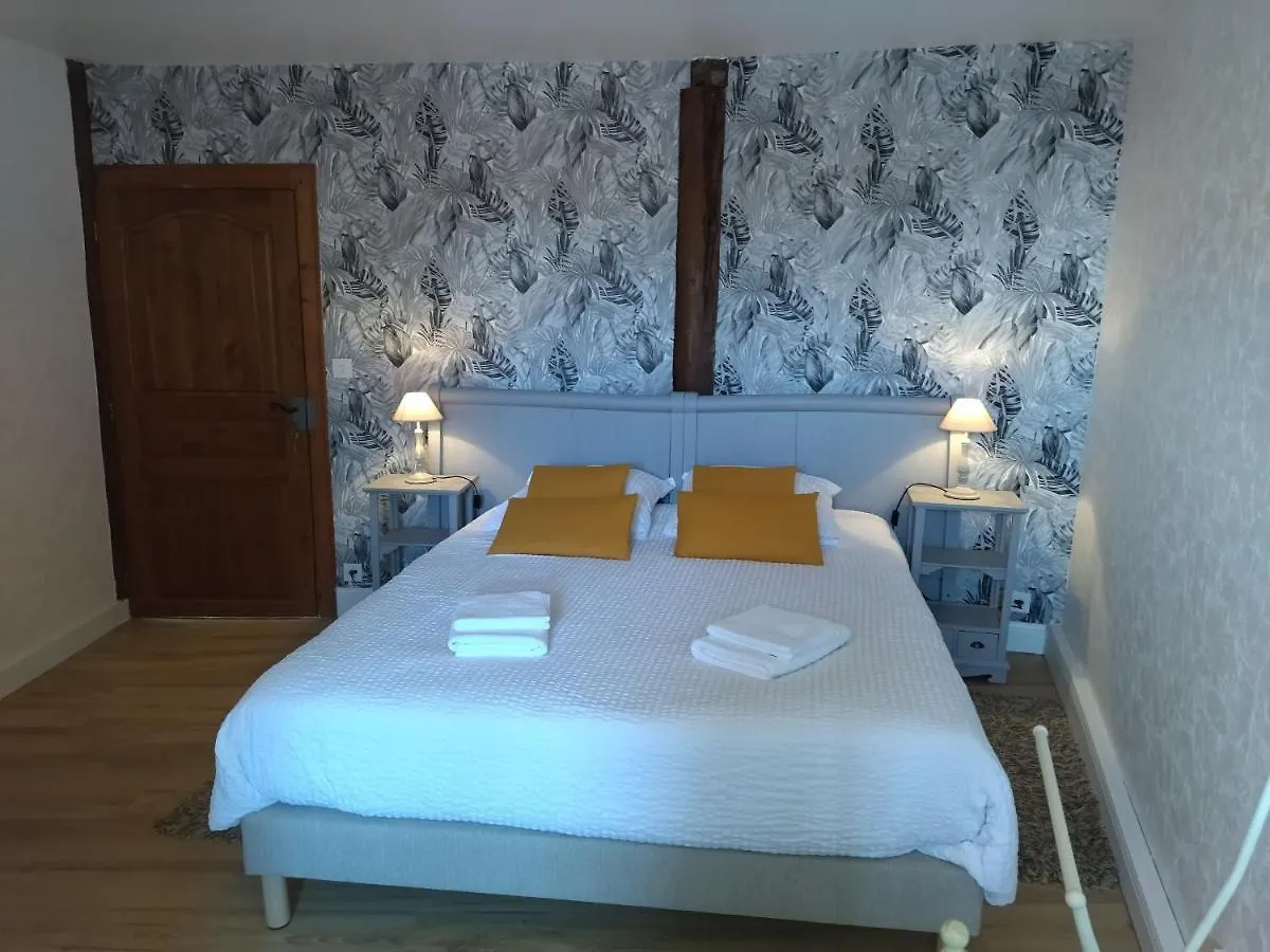 Le Pressoir Chambres D'Hotes Cardaillac Bed & Breakfast