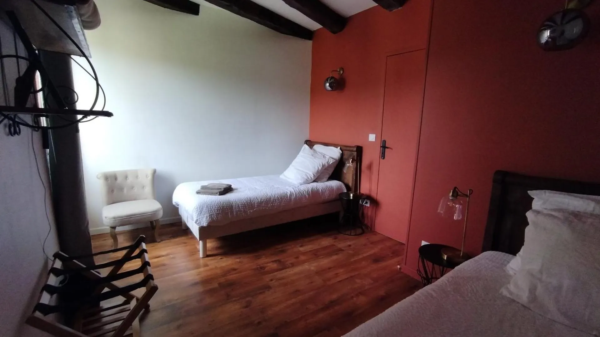 Le Pressoir Chambres D'Hotes Cardaillac